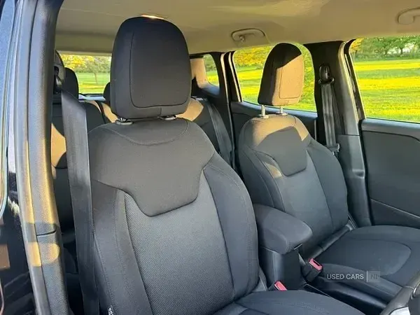 Usado Jeep Renegade Longitude 120 CV (88 kW) 2020 Negro SUV