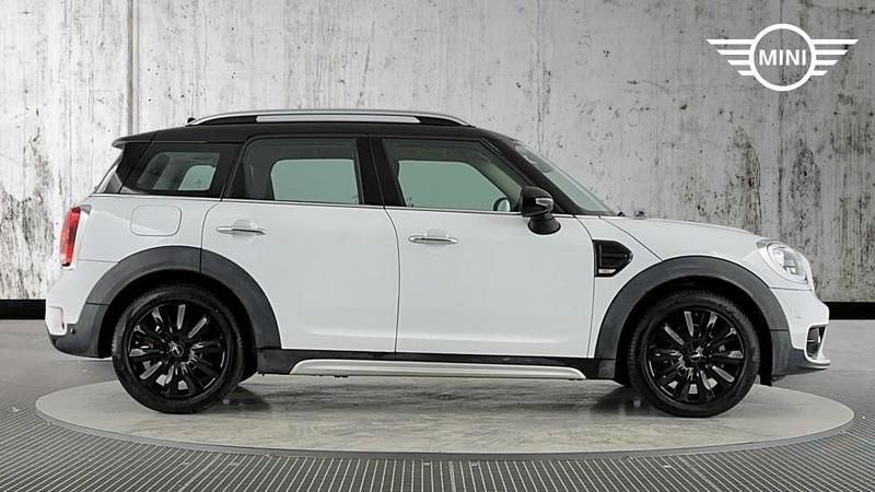Used Mini Cooper Countryman 134 HP (98 kW) 2017 White SUV