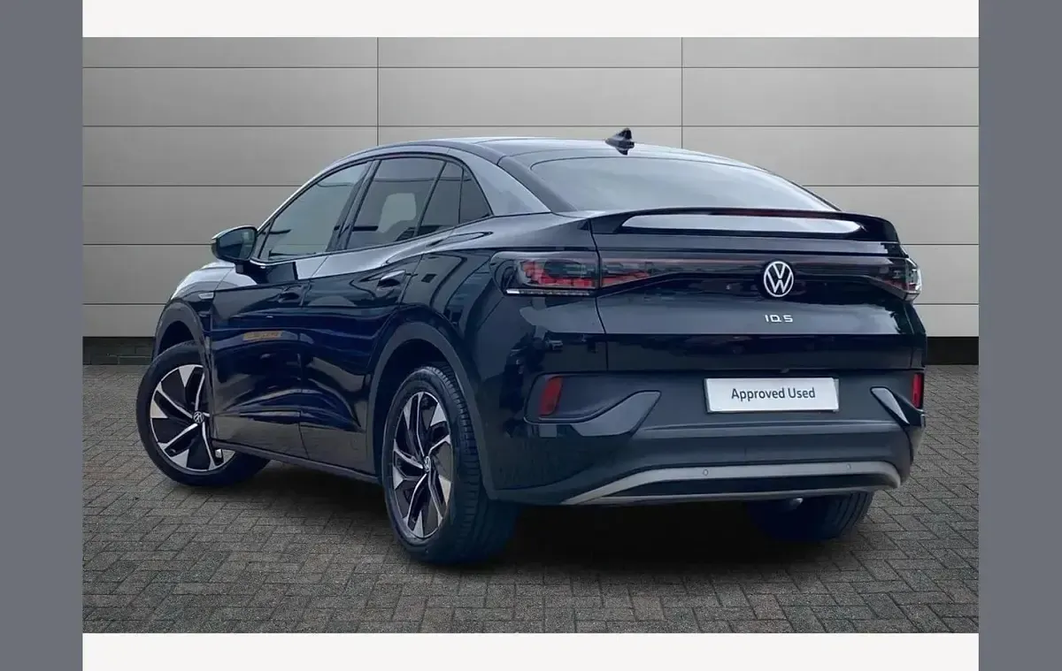 Begagnad VW ID.5 Pro 127 kW (174 HK) 2023 Svart SUV