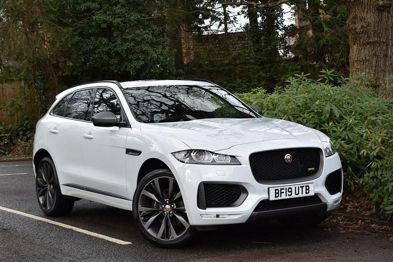 Used Jaguar F-Pace 300 HP (220 kW) 2019 White SUV