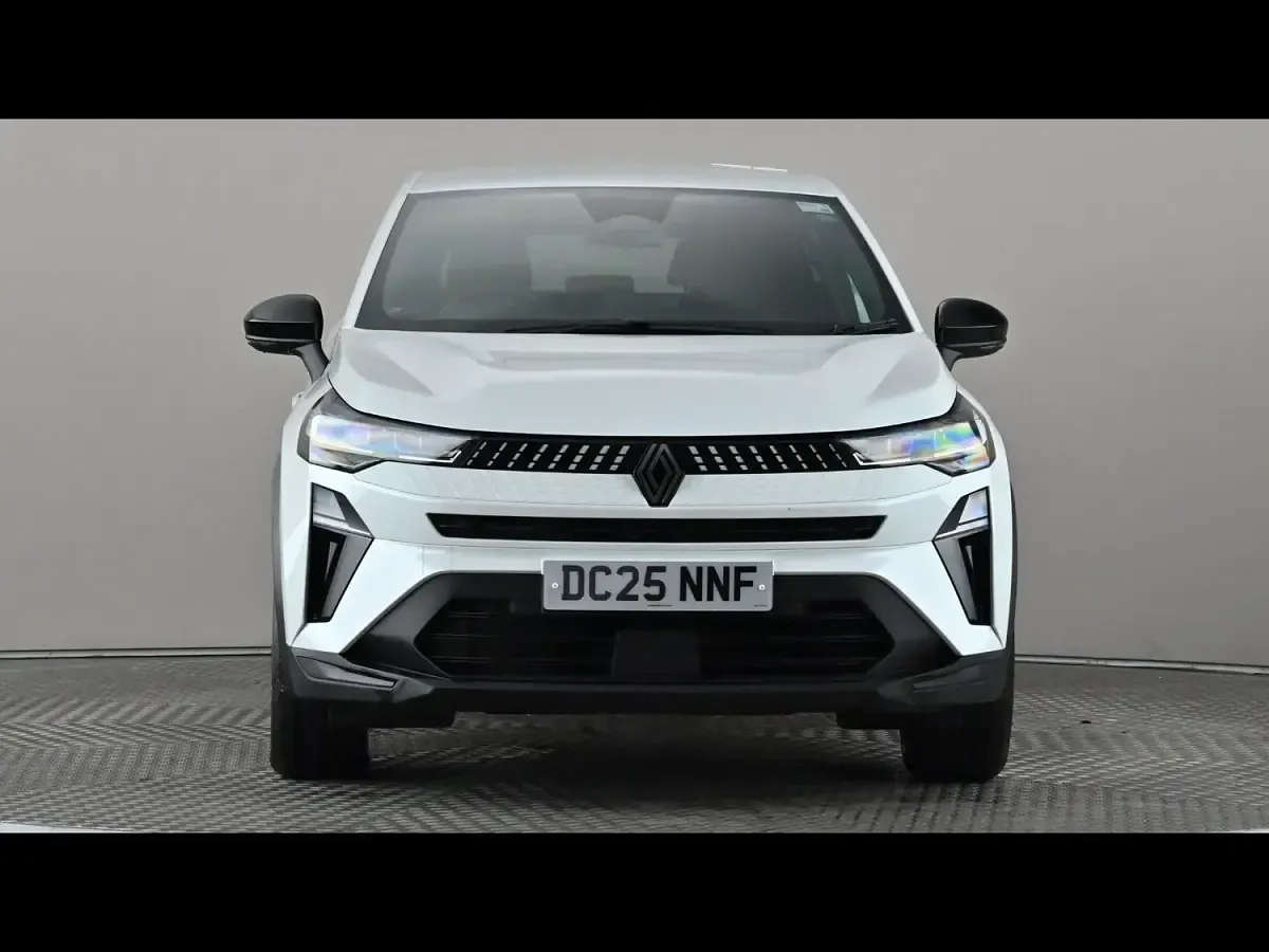 New Renault Captur Evolution 2025 White SUV