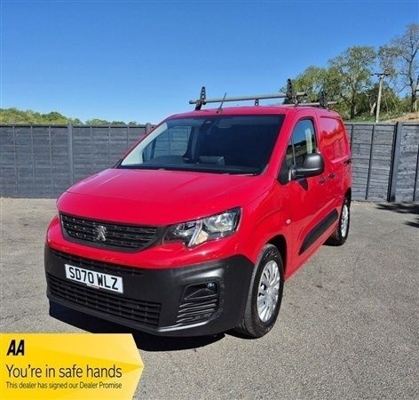 Red Used 2020 Peugeot Partner S MPV | £8,160 (A bit pricey) - Image 1/1