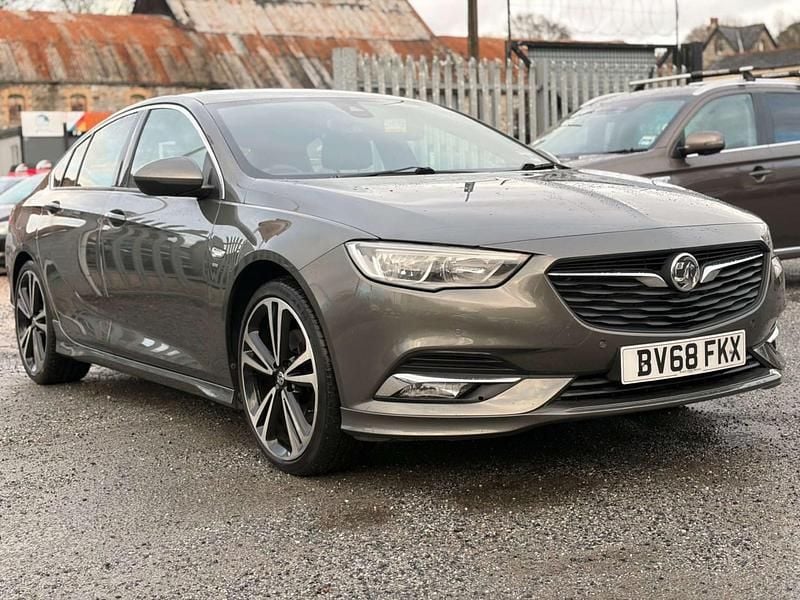 Second-hand Vauxhall Insignia SRi 210 CP (154 kW) 2018 Gri Hatchback