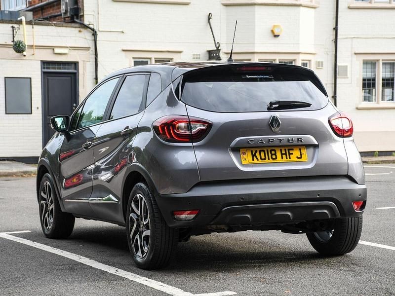 Grey Used 2018 Renault Captur Iconic SUV | £7,396 (Fair price) - Image 1/4