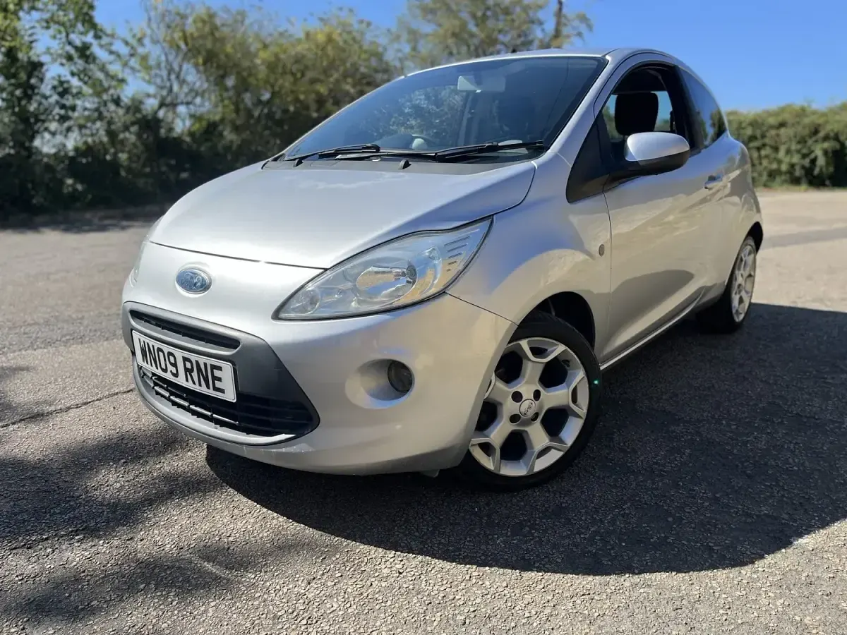 Used Ford Ka Zetec 69 HP (50 kW) 2009 Silver Hatchback