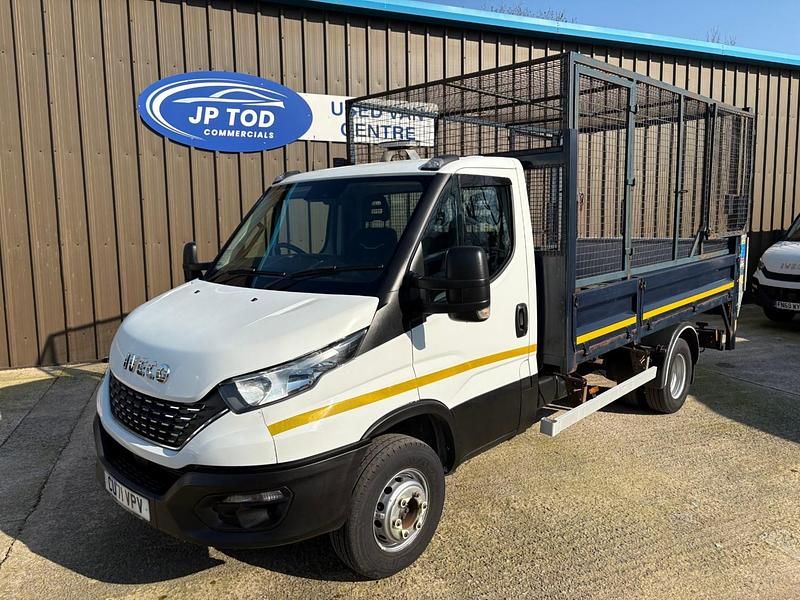 Used Iveco Daily 180 HP (132 kW) 2022 White