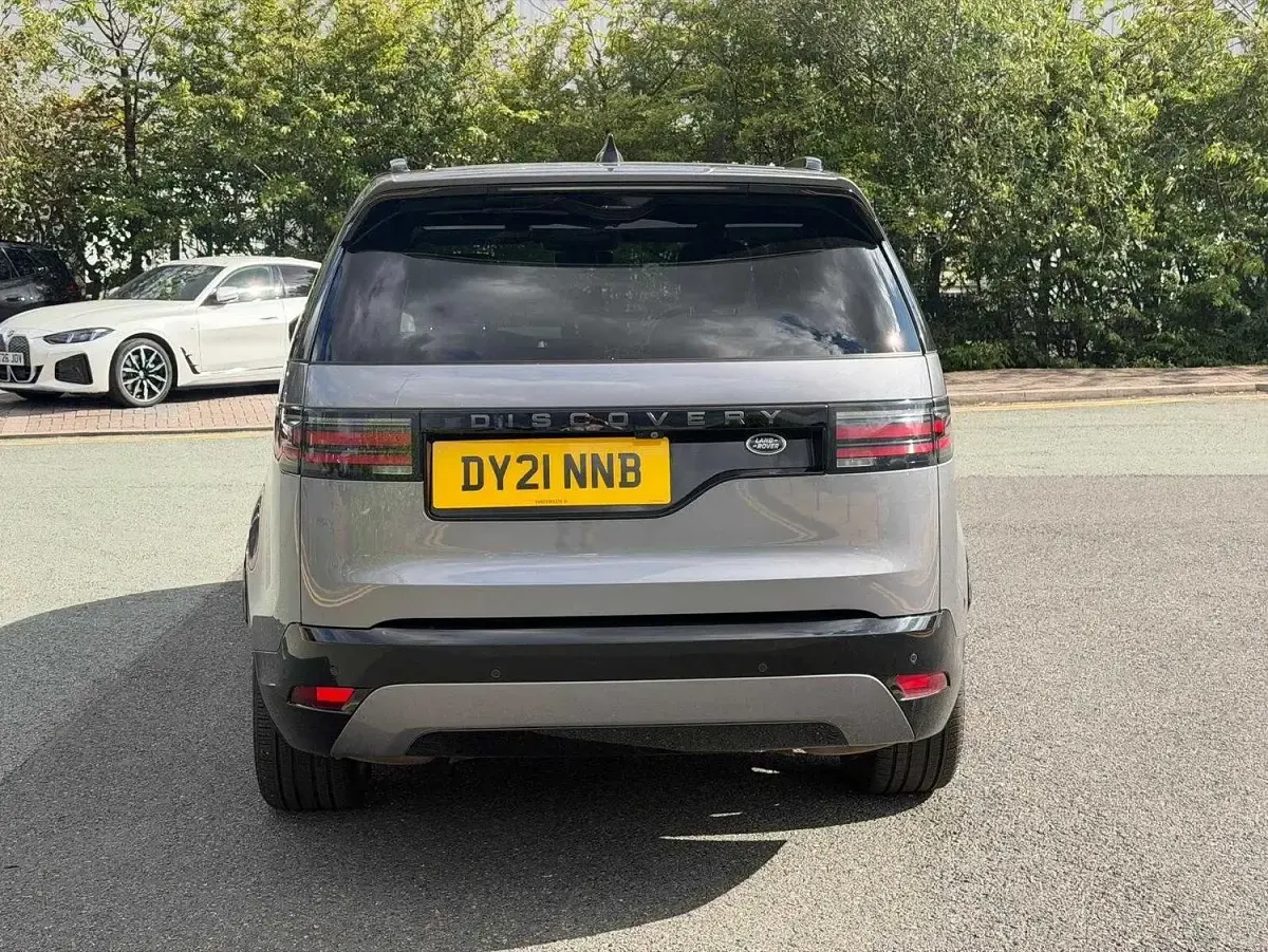 Used Land Rover Discovery 5 SE Dynamic 2021 Grey SUV
