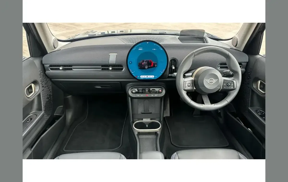 Used Mini Cooper Classic 147 kW (200 HP) 2025 Black Hatchback