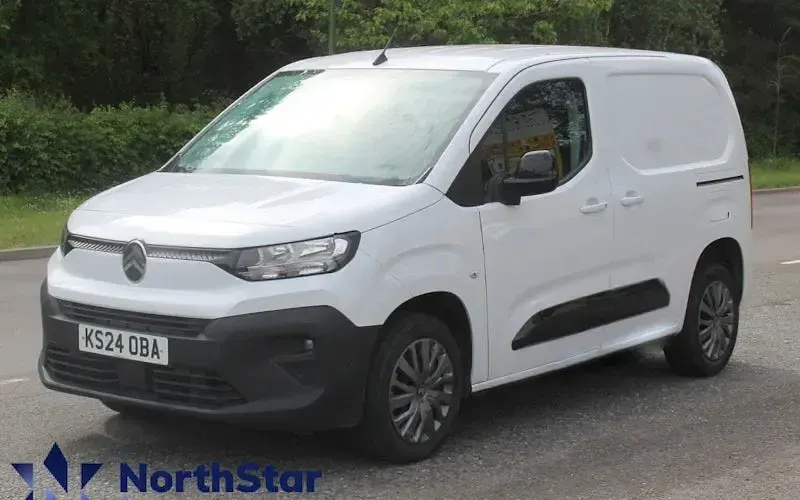 Używany Citroën Berlingo 102 KM (75 kW) 2024 Minivan