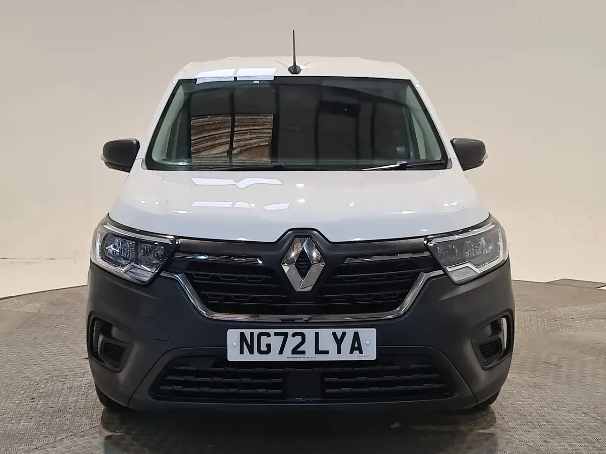 Used Renault Kangoo 95 HP (69 kW) 2023 White MPV