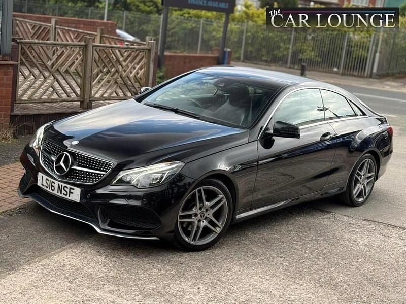 Begagnad Mercedes E220 AMG line 2016 Svart Sportkupé