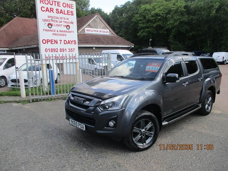 Grey Used 2019 Isuzu D-Max Pickup | £14,495 (Expensive) - Image 1/4