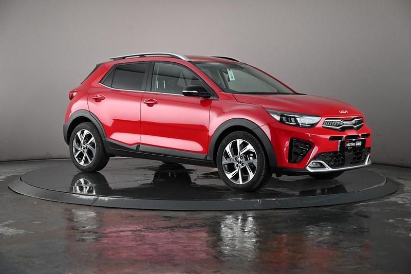 Red New 2024 Kia Stonic 4 SUV | £19,290 (Fair price) - Image 1/3