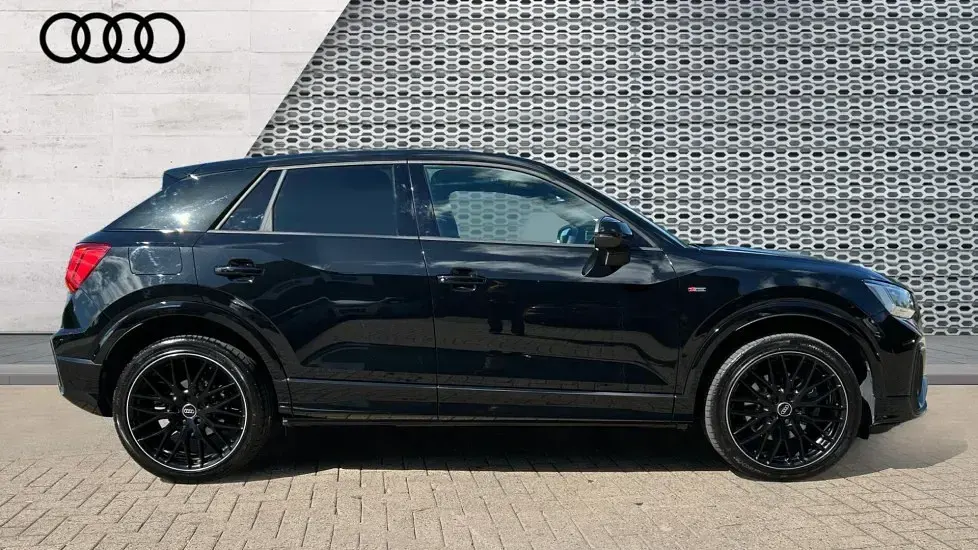 Used Audi Q2 Black Edition 150 HP (110 kW) 2025 Black SUV