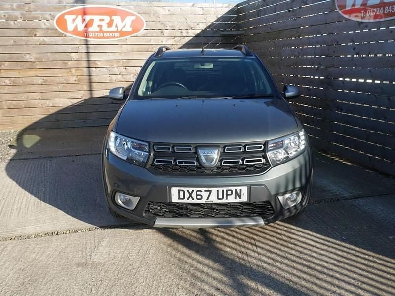 Used Dacia Logan MCV Stepway 90 HP (66 kW) 2017 Grey Estate