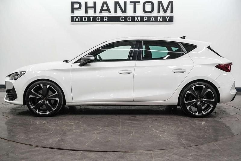 Used Cupra Leon VZ2 310 HP (228 kW) 2023 White Hatchback
