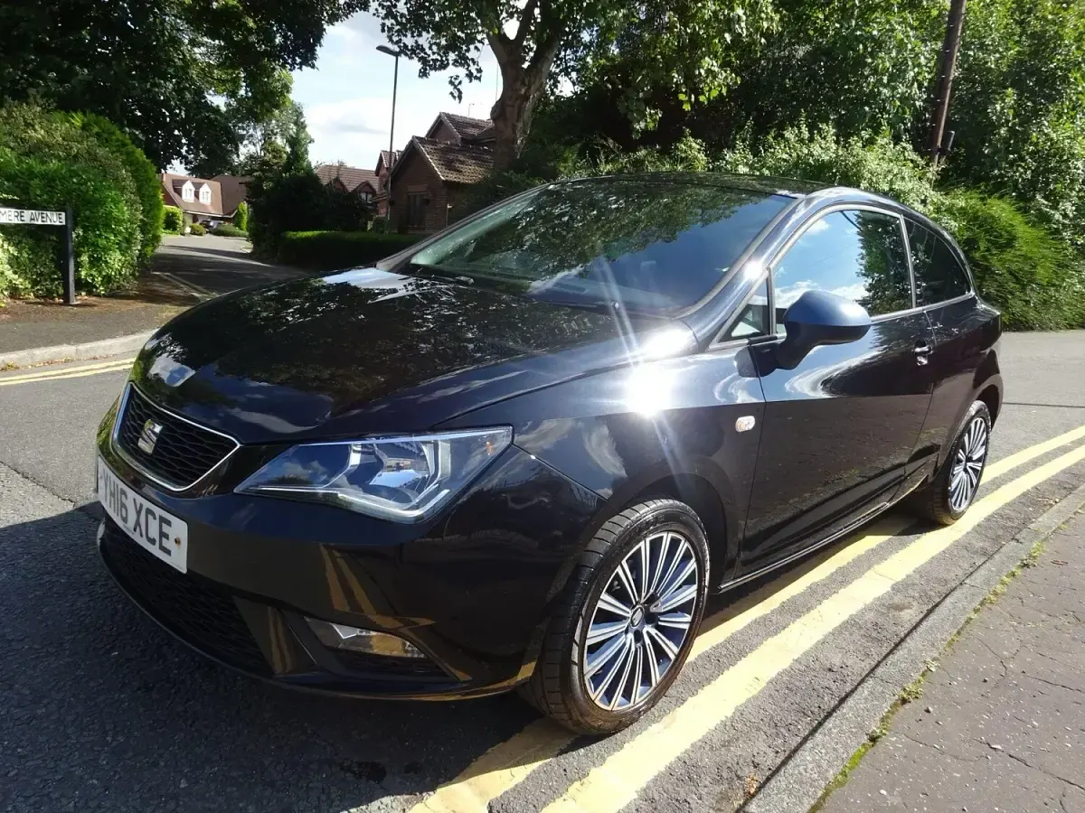 Used Seat Ibiza CONNECT 90 HP (66 kW) 2016 Black Hatchback