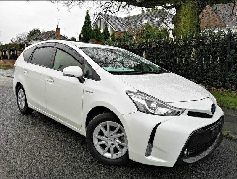 White Used 2023 Toyota Prius Hatchback | £14,495 (Fair price) - Image 1/4