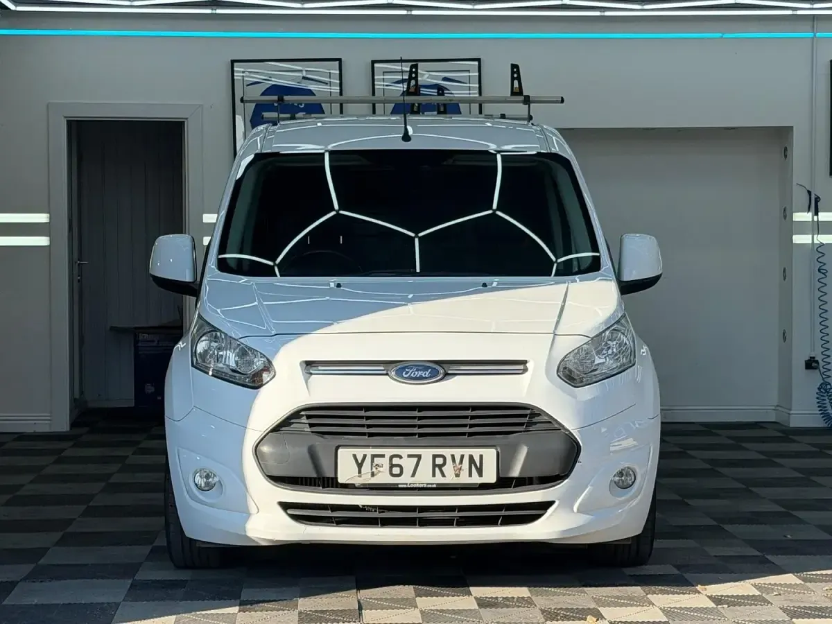 Used Ford Transit Limited 120 HP (88 kW) 2017 White Van