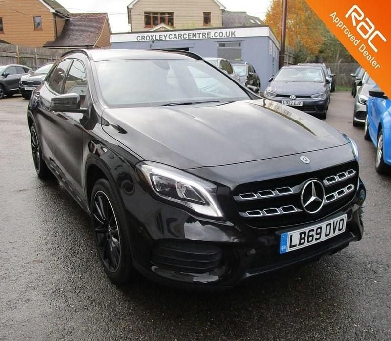Black Used 2019 Mercedes GLA200 AMG line SUV | £17,990 (Fair price) - Image 1/4