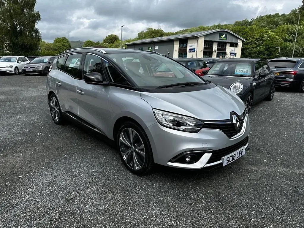 Used Renault Grand Scénic IV Dynamique 130 HP (95 kW) 2018 Silver MPV