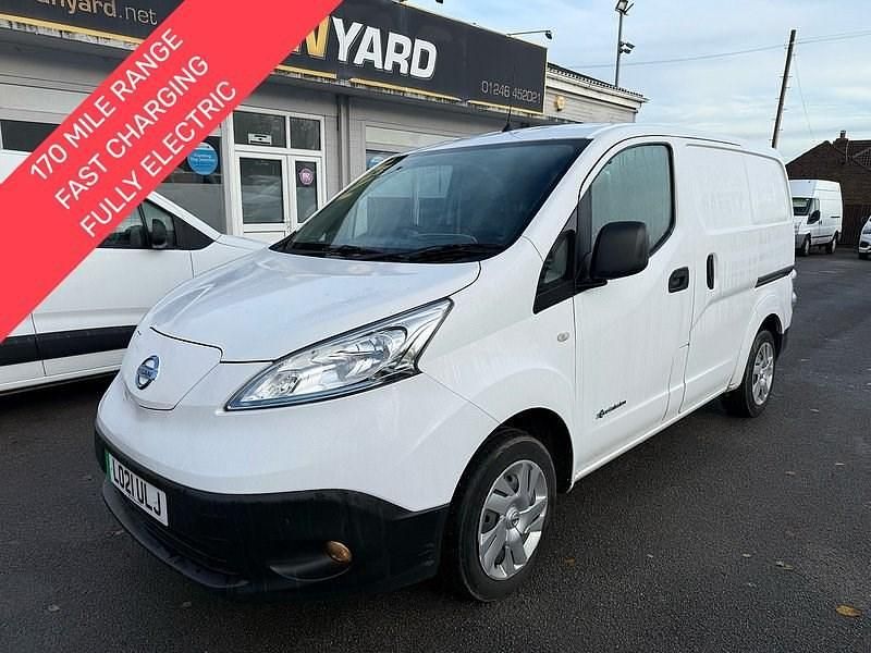 White Used 2021 Nissan e-NV200 Acenta MPV | £5,999 (Fair price) - Image 1/4