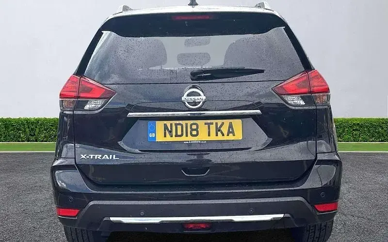 Used Nissan X-Trail N-Connecta 163 HP (119 kW) 2017 Black SUV
