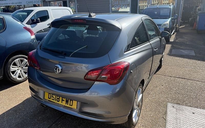Used Vauxhall Corsa SRi 90 HP (66 kW) 2017 Grey Hatchback