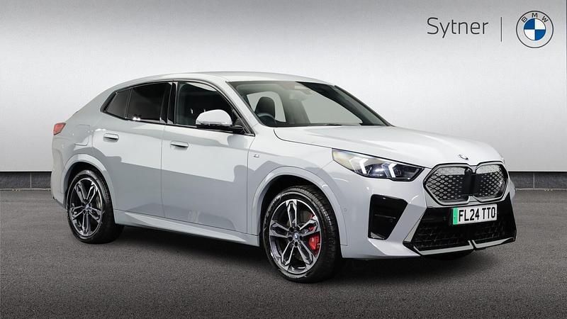 Usado BMW iX2 M Sport 227 kW (309 HP) 2024 Cinzento SUV
