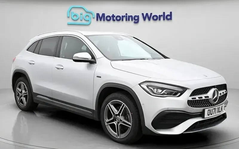 Usado Mercedes GLA250 Exclusive 259 HP (190 kW) 2021 SUV