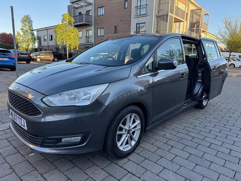 Used Ford Grand C-Max Zetec 125 HP (91 kW) 2017 Grey MPV