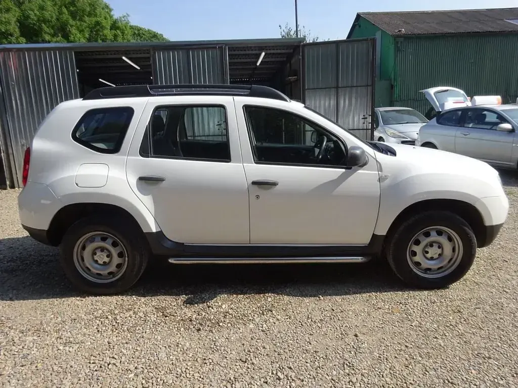 Used Dacia Duster Acces 2014 White SUV