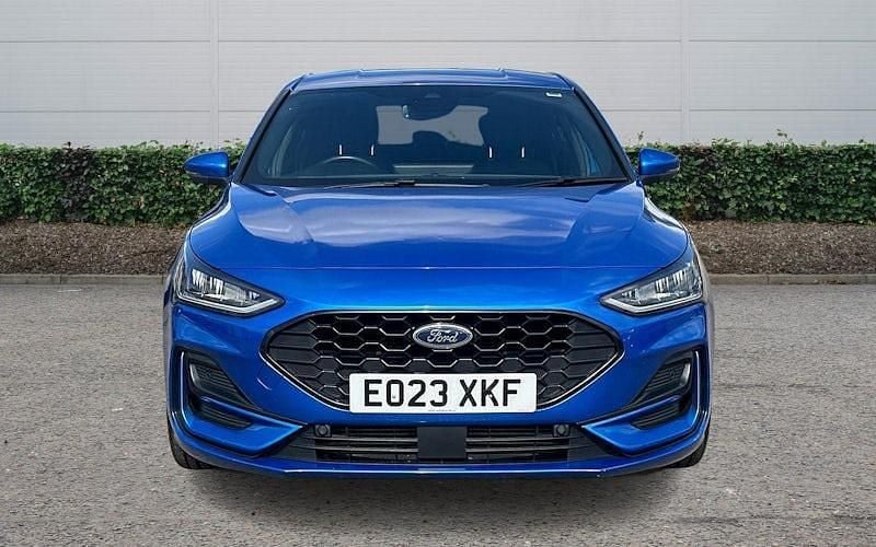 Used Ford Focus ST-Line 125 HP (91 kW) 2023 Blue Hatchback