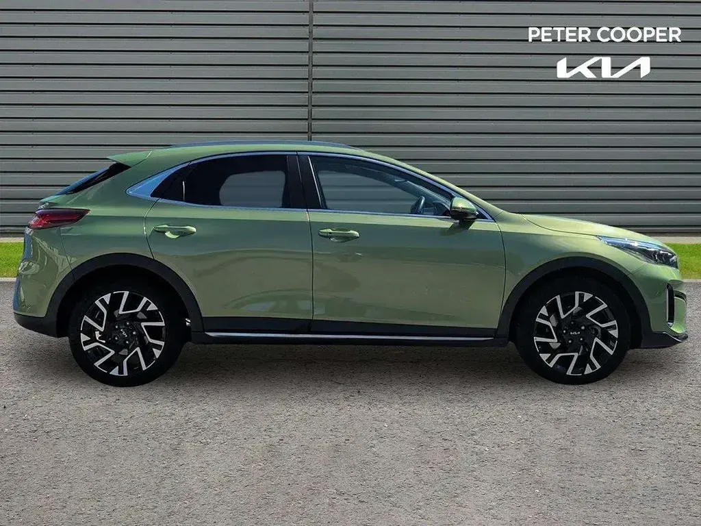Used Kia XCeed 158 HP (116 kW) 2024 Green SUV