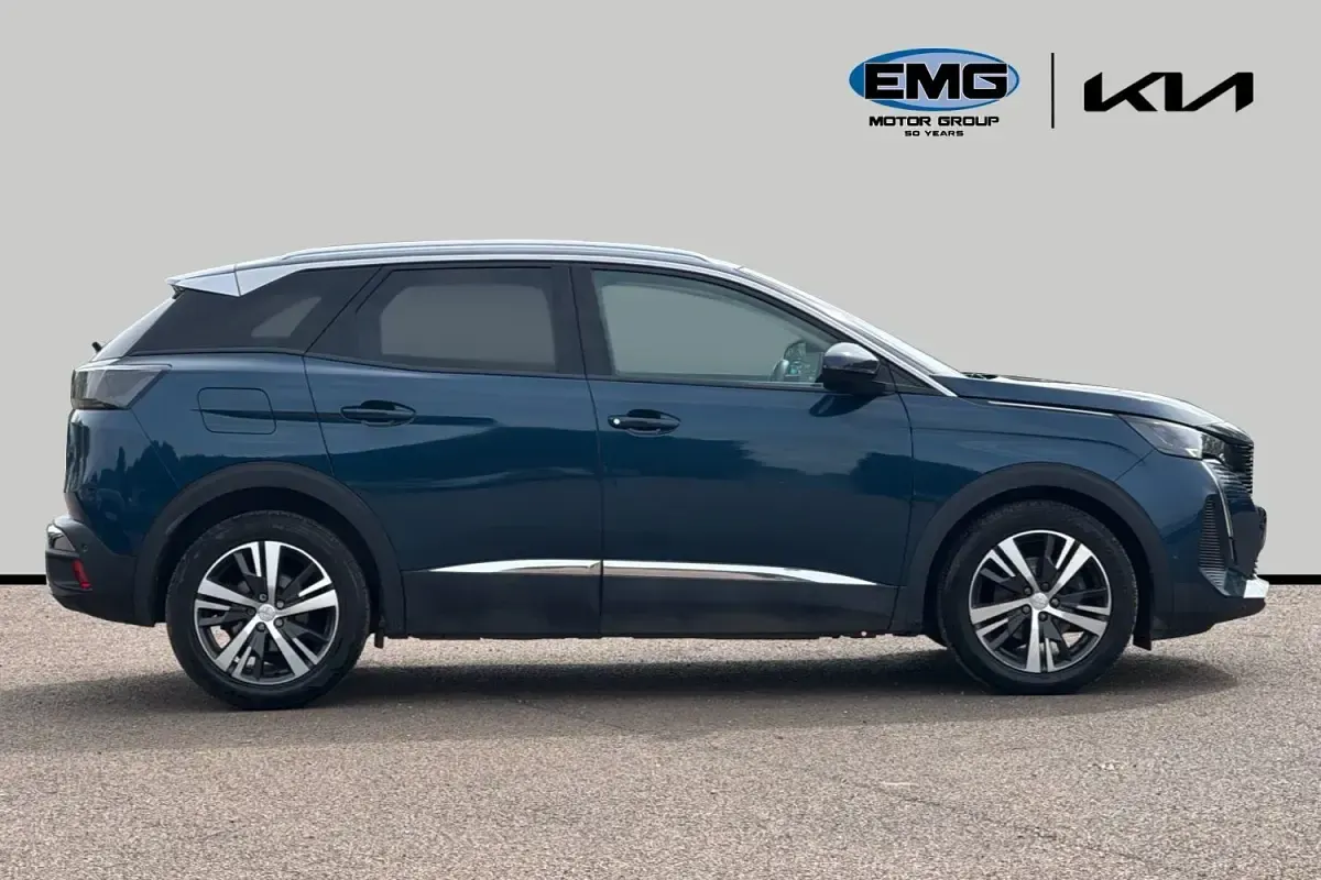 Second-hand Peugeot 3008 Allure Premium 131 CP (96 kW) 2021 Albastru SUV