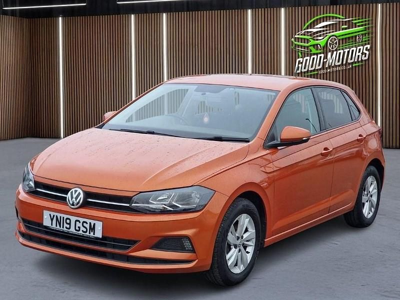 Used VW Polo SE 80 HP (58 kW) 2019 Orange Hatchback