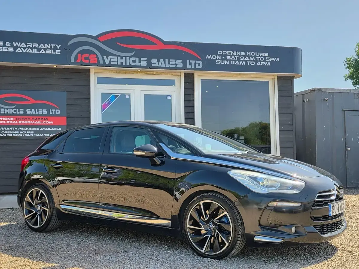 Used Citroën DS5 2014 Black Hatchback