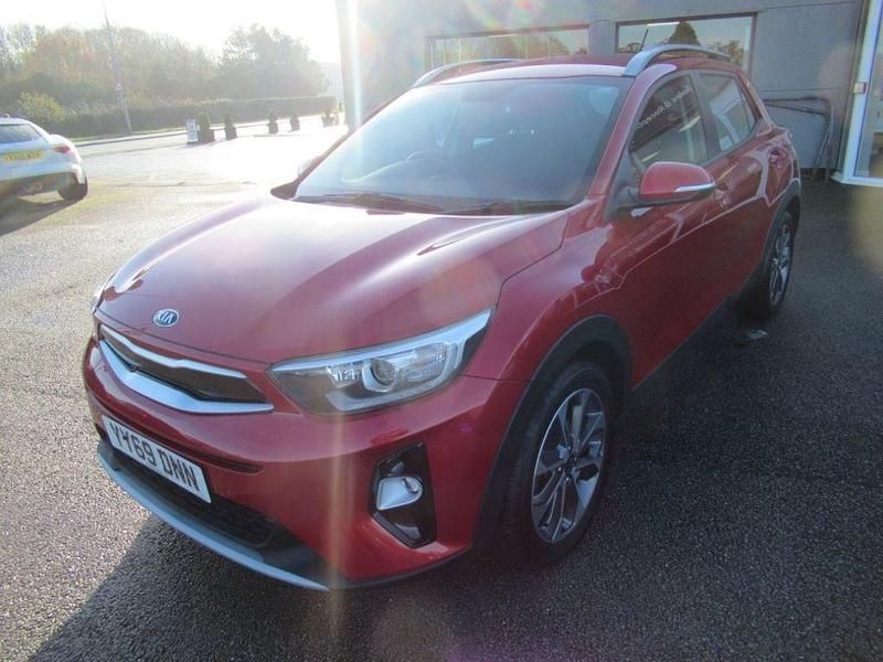 Used Kia Stonic 118 HP (86 kW) 2020 Red SUV