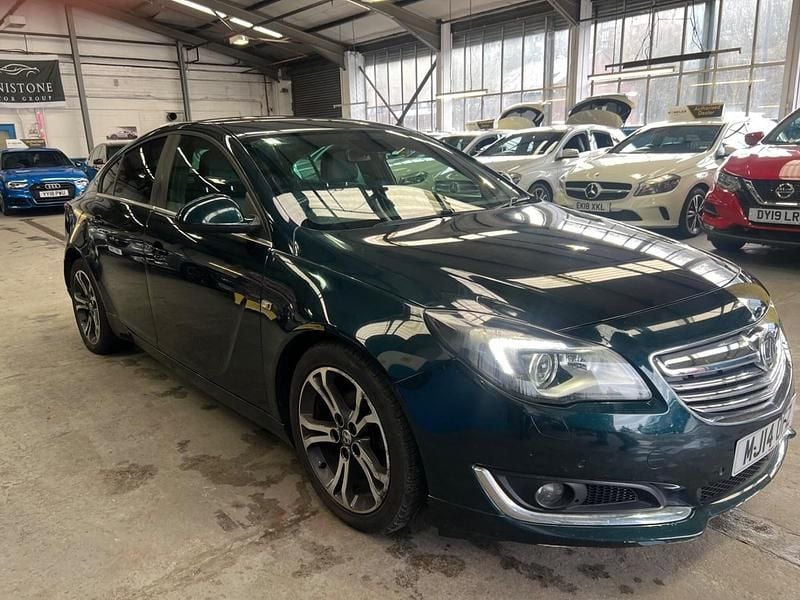 Used Vauxhall Insignia Edition 163 HP (119 kW) 2014 Green Hatchback