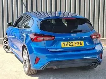 Used Ford Focus ST-Line 155 HP (114 kW) 2022 Blue Hatchback