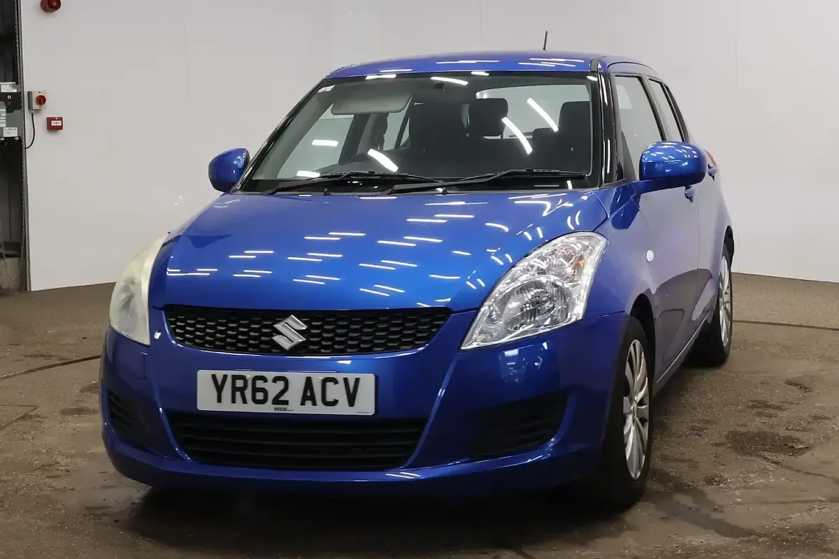 Used Suzuki Swift SZ3 94 HP (69 kW) 2012 Blue Hatchback