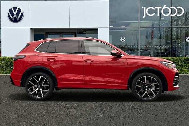 Used VW Tiguan R-line 272 HP (200 kW) 2025 Red SUV