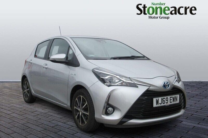 Used 2019 Toyota Yaris Hybrid | £11,799 (Good price) - Image 1/1