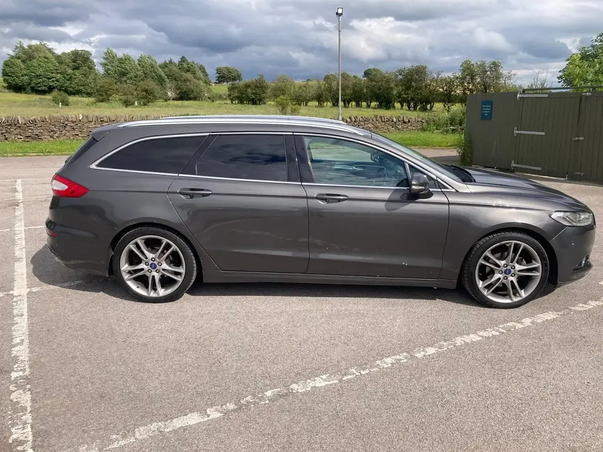 Used Ford Mondeo Titanium 180 HP (132 kW) 2014 Grey Estate