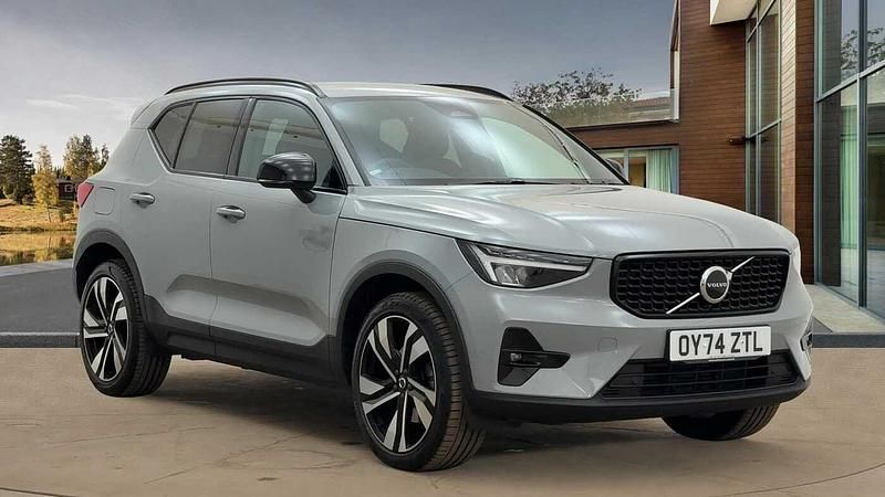Used 2025 Volvo XC40 Plus SUV | £34,990 (A bit pricey) - Image 1/4