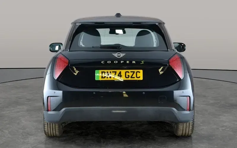 Used Mini Cooper Classic 160 kW (218 HP) 2024 Black Hatchback