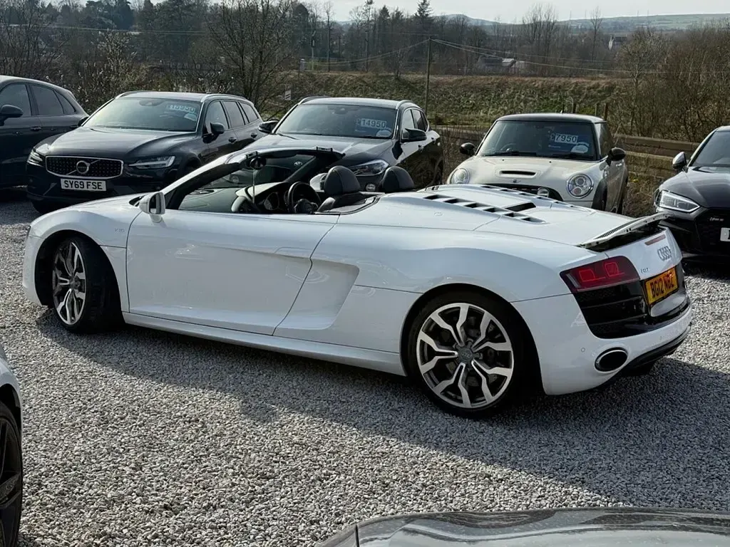 Used Audi R8 Spyder Advanced Plus 525 HP (386 kW) 2012 White Cabriolet