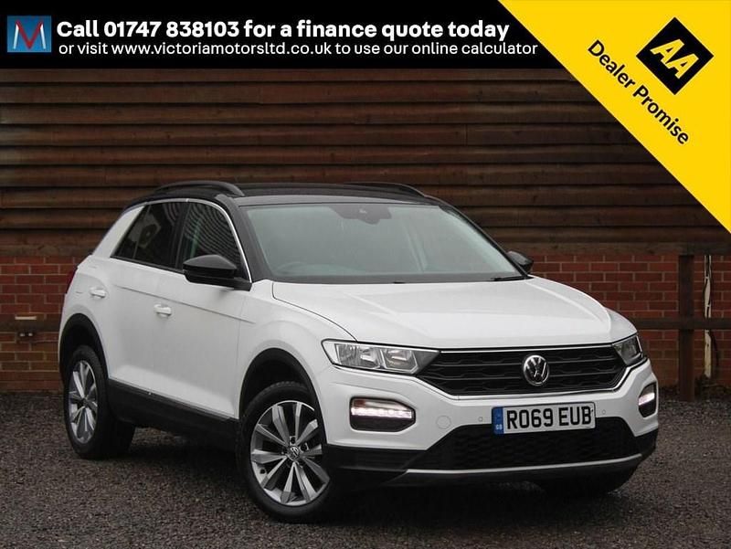 White Used 2019 VW T-Roc Design SUV | £14,995 (Fair price) - Image 1/4