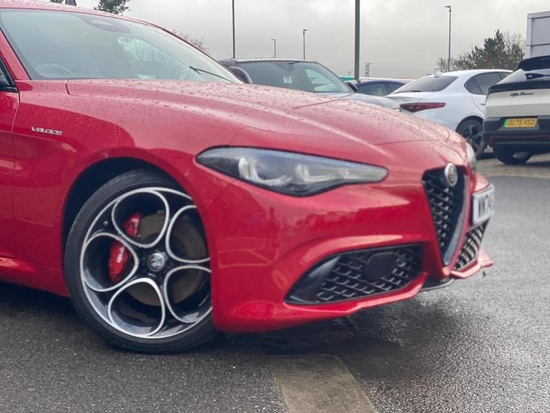 Used Alfa Romeo Giulia Veloce 276 HP (202 kW) 2024 Red Sedan