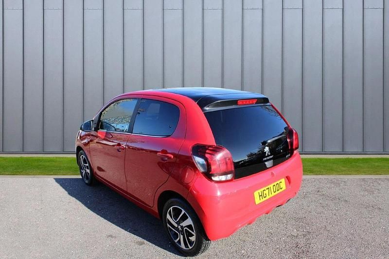Używany Peugeot 108 Allure 71 KM (52 kW) 2021 Czerwony